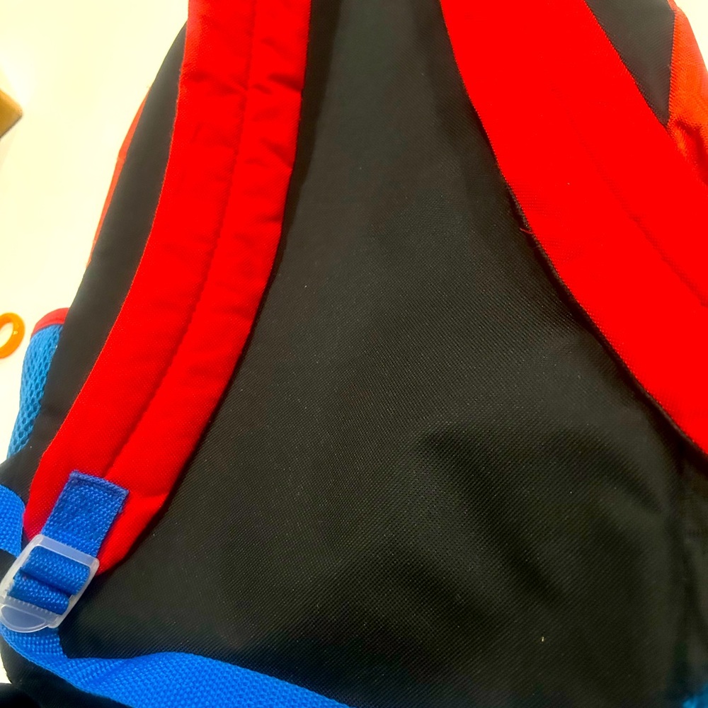 Super Mario Backpack with Colorful Design - Picture 3 of 4